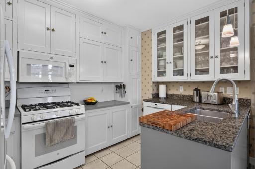 2725 Irving Avenue S, 1, Minneapolis, MN 55408