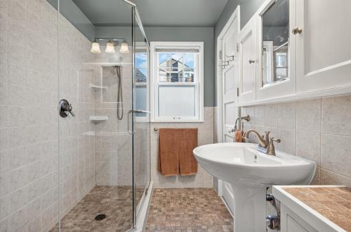 2725 Irving Avenue S, 1, Minneapolis, MN 55408