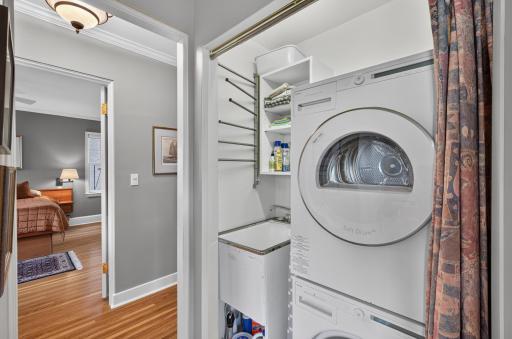 2725 Irving: Stacked In-unit Laundry on main floor