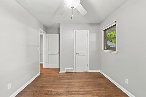 176 Fairview Avenue S, Saint Paul, MN 55105