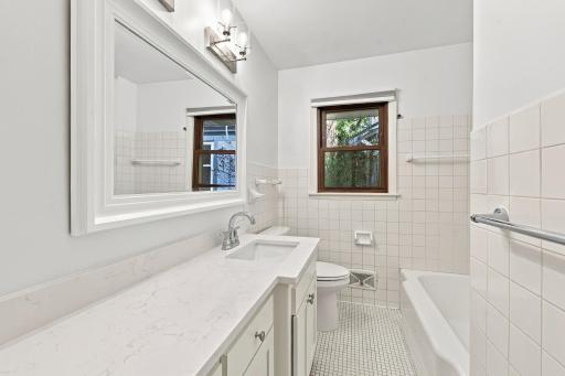 176 Fairview Avenue S, Saint Paul, MN 55105