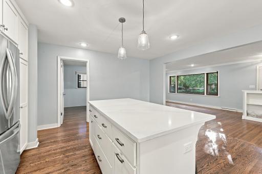 176 Fairview Avenue S, Saint Paul, MN 55105