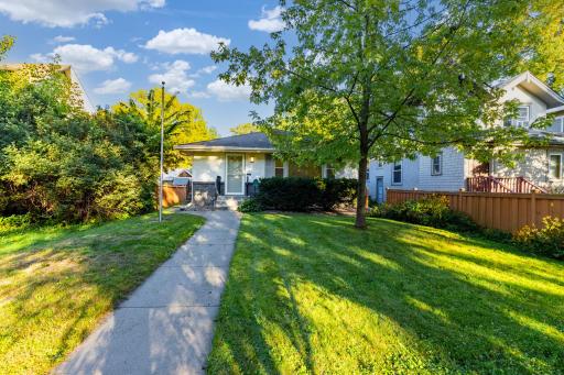 176 Fairview Avenue S, Saint Paul, MN 55105
