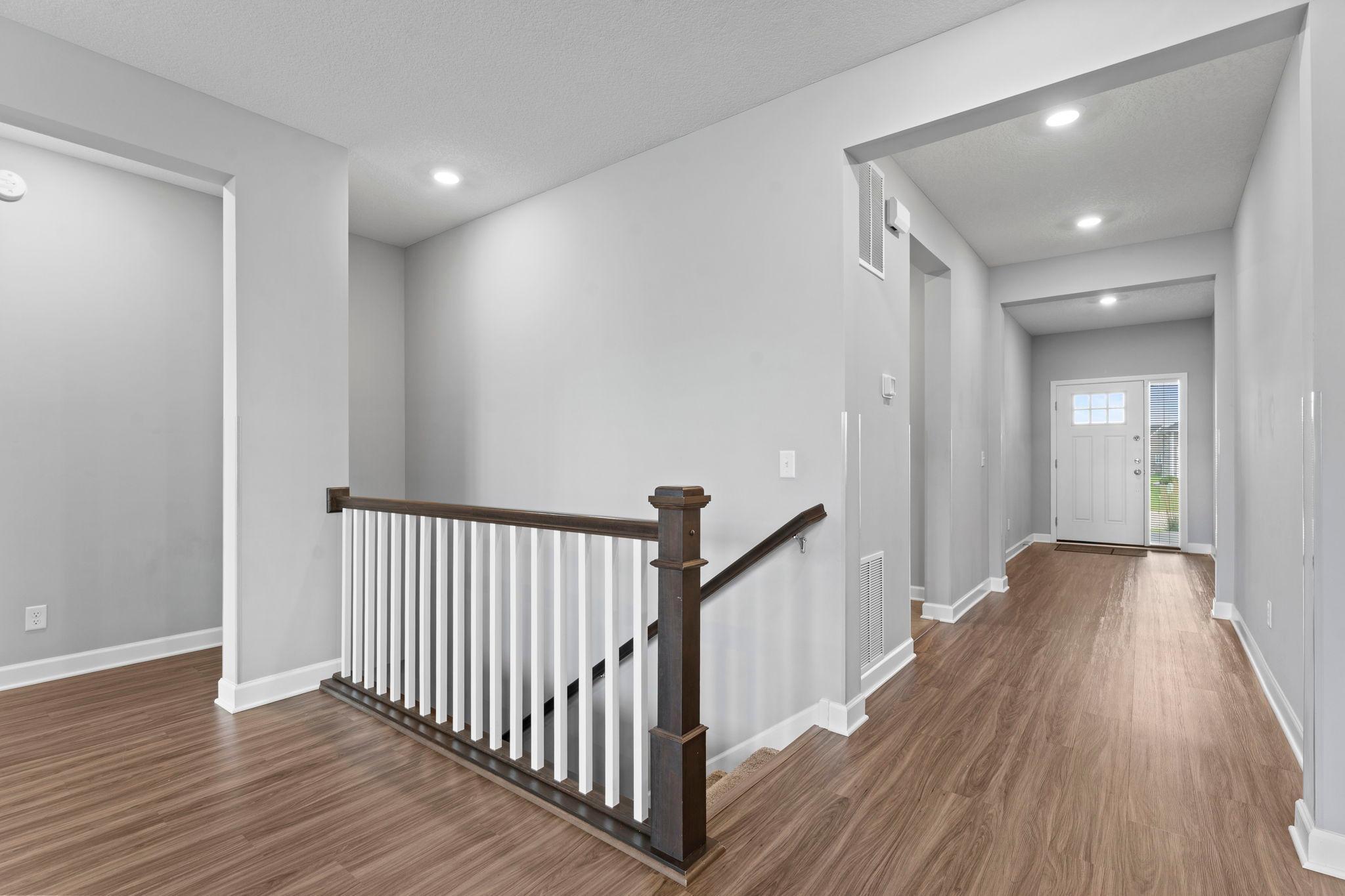 30-web-or-mls-7381 Emily Cir-158.jpg