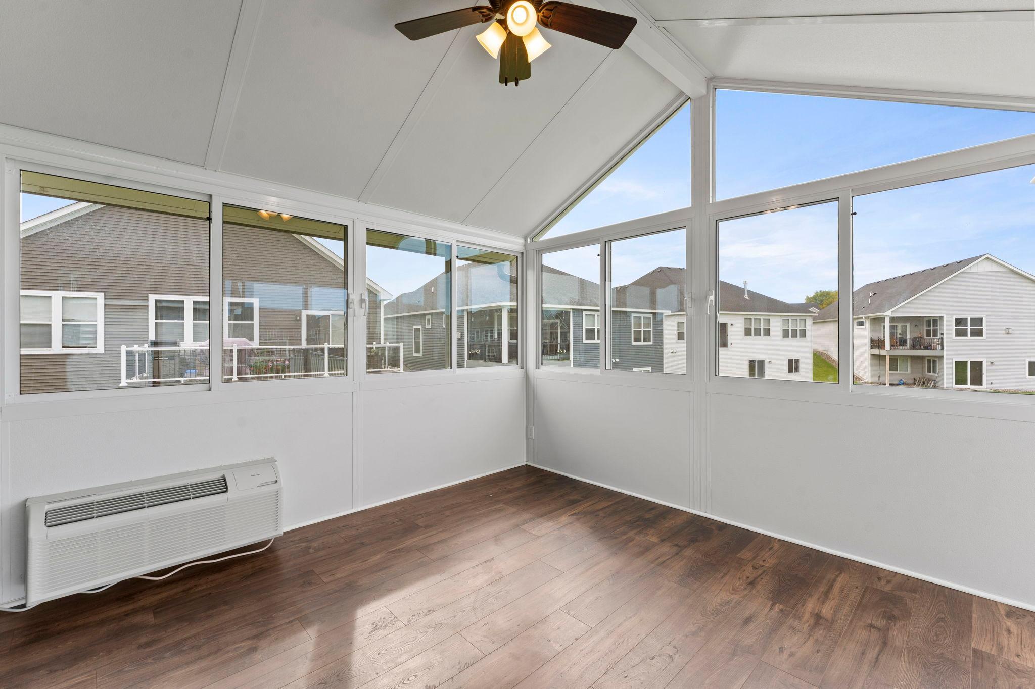 57-web-or-mls-7381 Emily Cir-103.jpg