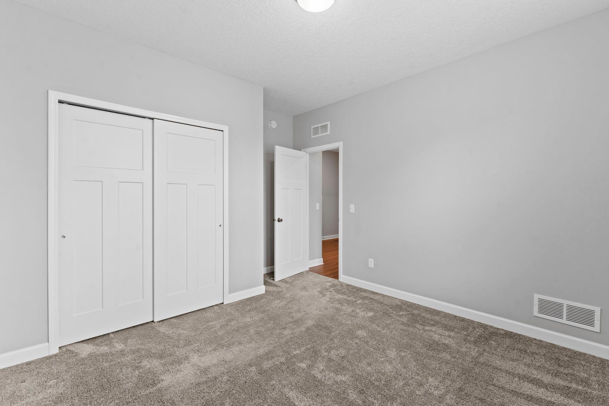 42-web-or-mls-7381 Emily Cir-33.jpg