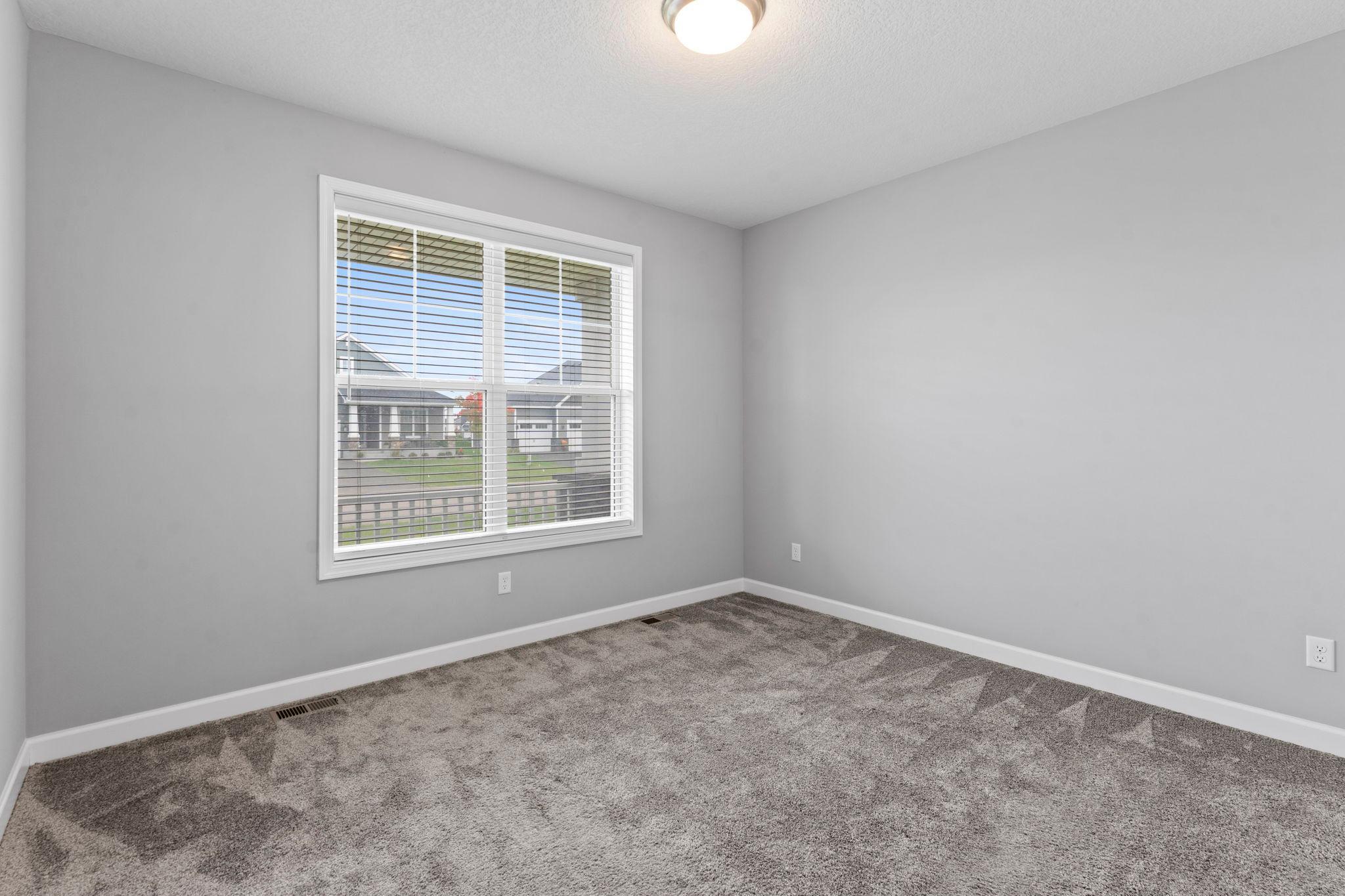 37-web-or-mls-7381 Emily Cir-8.jpg