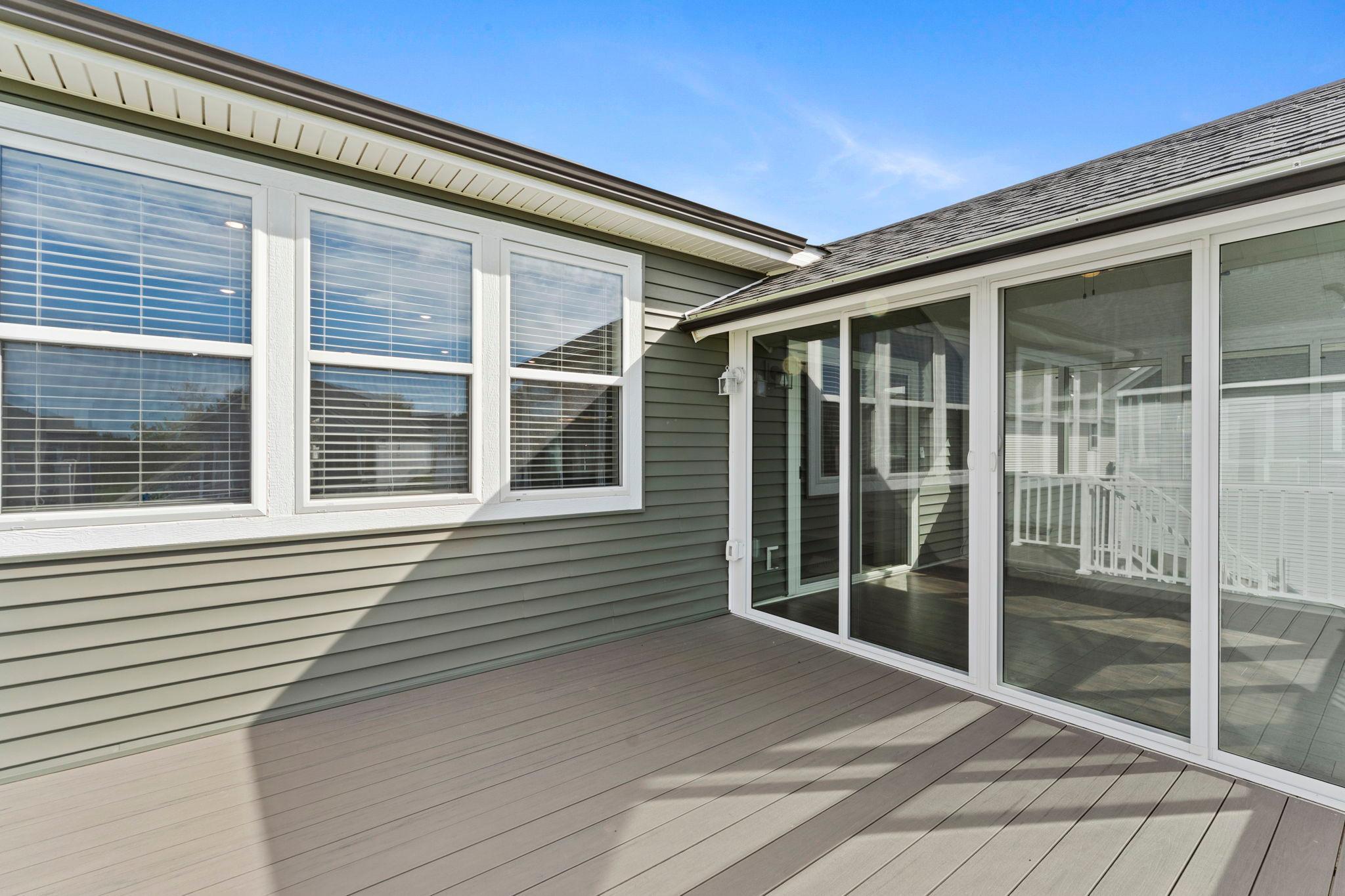 64-web-or-mls-7381 Emily Cir-298.jpg