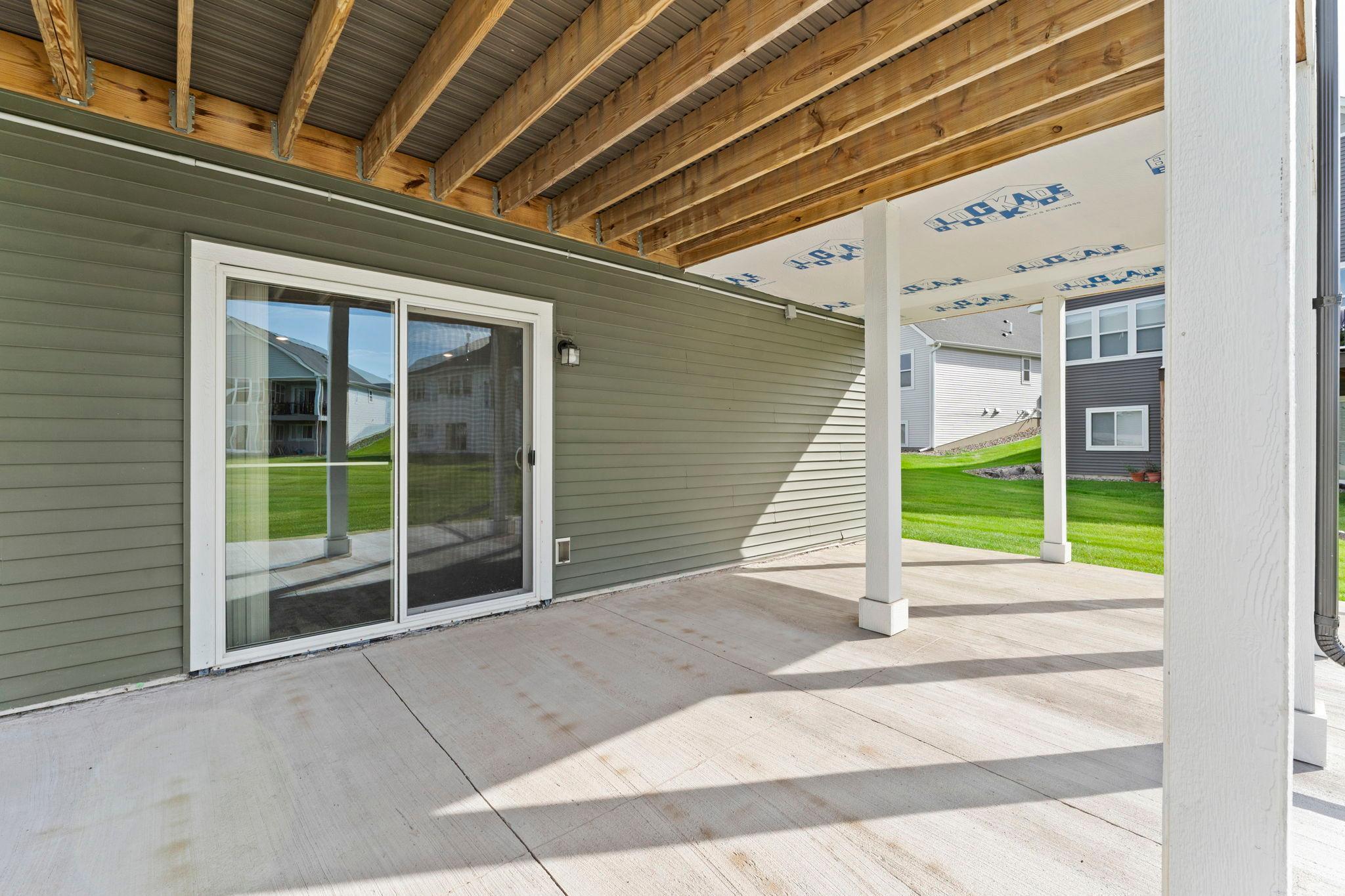 65-web-or-mls-7381 Emily Cir-263.jpg