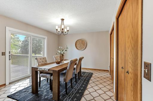 17330 Ipswich Way, Lakeville, MN 55044