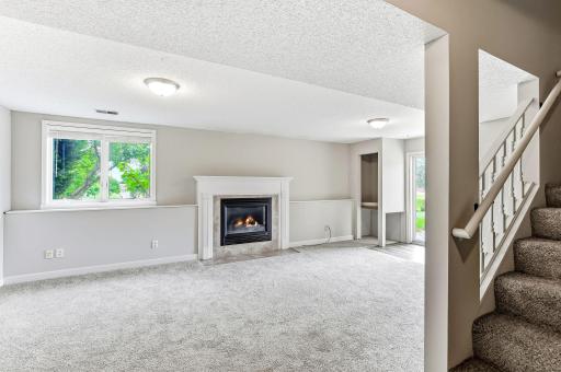 17330 Ipswich Way, Lakeville, MN 55044