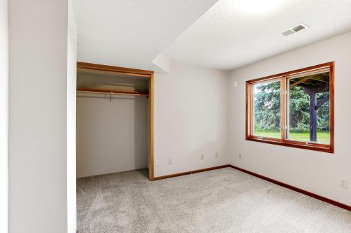 17330 Ipswich Way, Lakeville, MN 55044