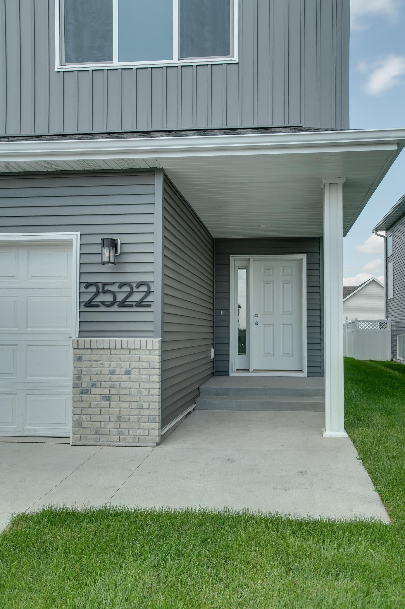 EXTERIOR_2522_38TH_AVE-4.jpg