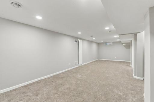 4533 Welcome Avenue N, Minneapolis, MN 55422