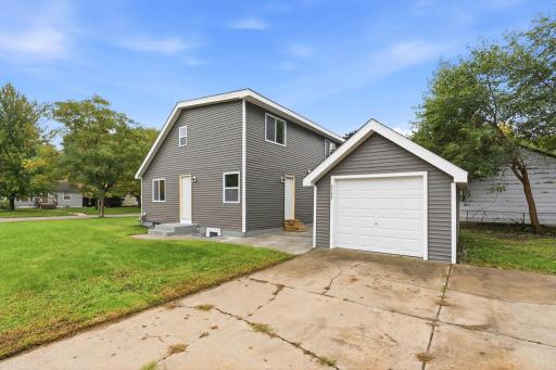 4533 Welcome Avenue N, Minneapolis, MN 55422