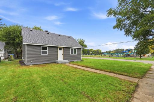 4533 Welcome Avenue N, Minneapolis, MN 55422
