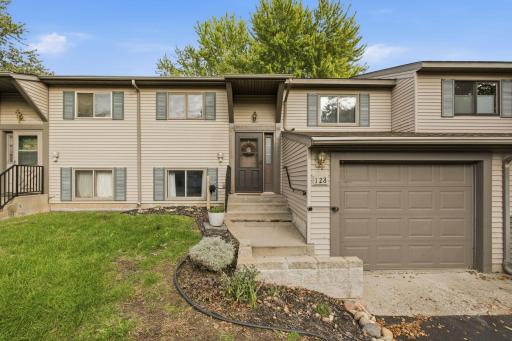 128 9th Avenue SE, Saint Joseph, MN 56374