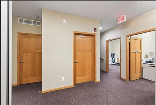 2115 County Road D E, 200, Saint Paul, MN 55109
