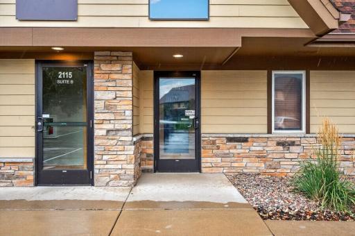 2115 County Road D E, 200, Saint Paul, MN 55109