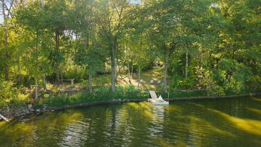 975 Jewel Avenue N, Lake Elmo, MN 55042