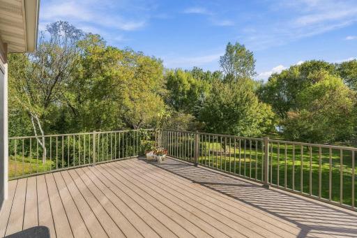 975 Jewel Avenue N, Lake Elmo, MN 55042