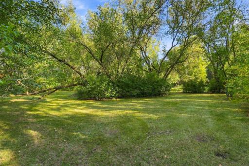 975 Jewel Avenue N, Lake Elmo, MN 55042