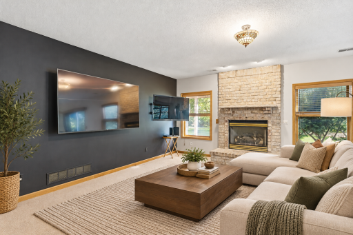 975 Jewel Avenue N, Lake Elmo, MN 55042