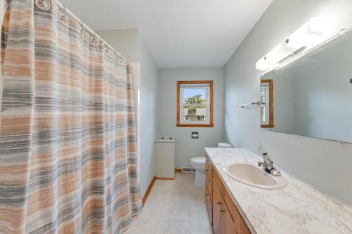 823 East Street S, Caledonia, MN 55921