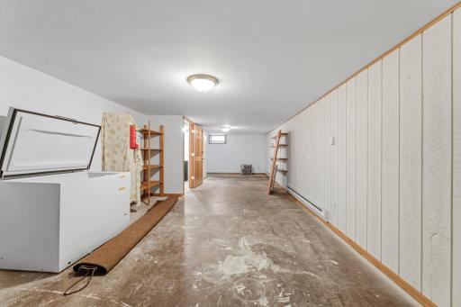 823 East Street S, Caledonia, MN 55921