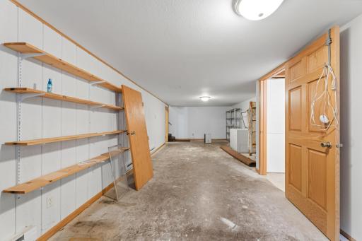 823 East Street S, Caledonia, MN 55921