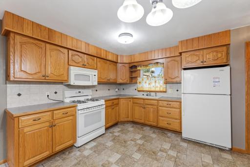 823 East Street S, Caledonia, MN 55921