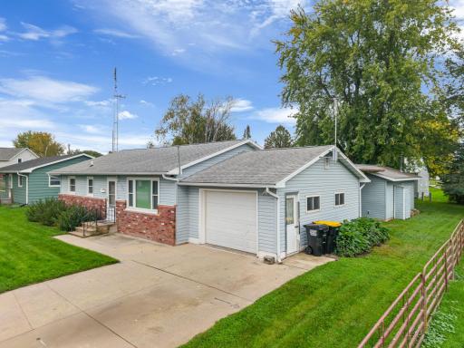 823 East Street S, Caledonia, MN 55921
