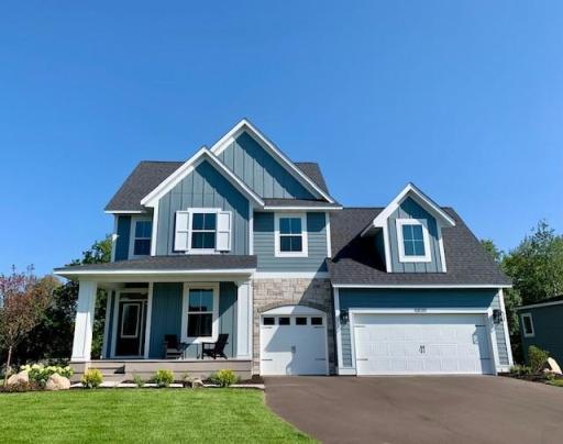 The Home You've Been Waiting For! Includes amazing Sportcourt plus Mahtomedi School District #832!