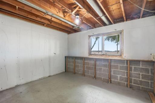 610 4th Street W, Maple Lake, MN 55358