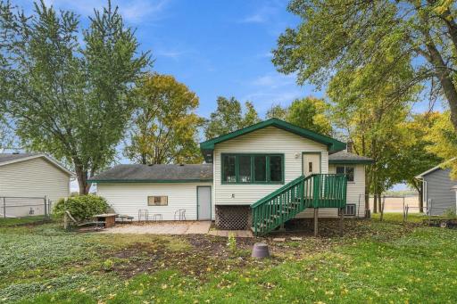 610 4th Street W, Maple Lake, MN 55358