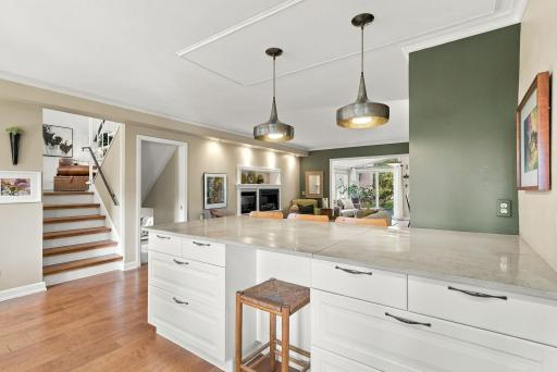23-web-or-mls-6109_Tingdale_Avenue_Minneapolis_010.jpg