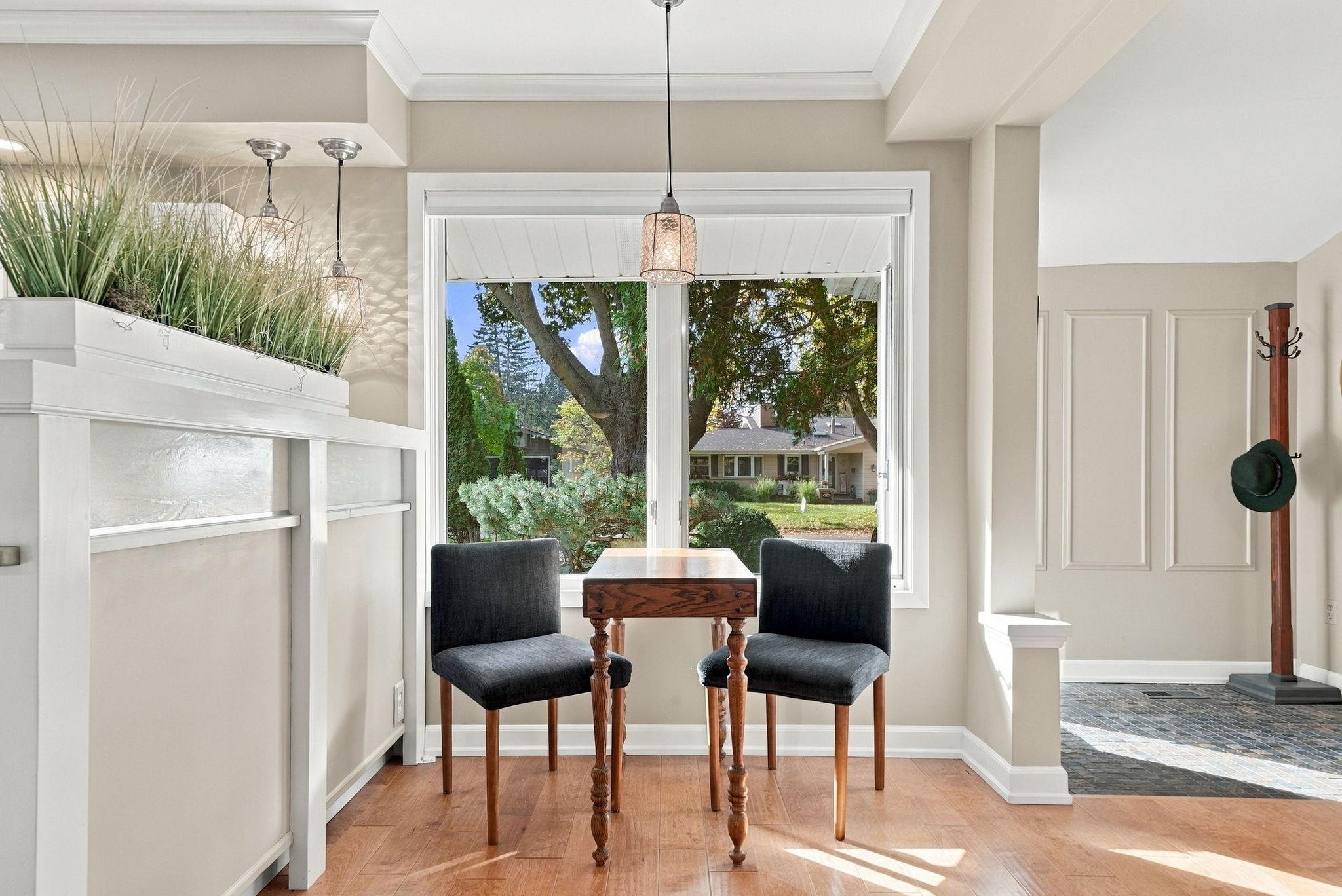 7-web-or-mls-6109_Tingdale_Avenue_Minneapolis_012.jpg
