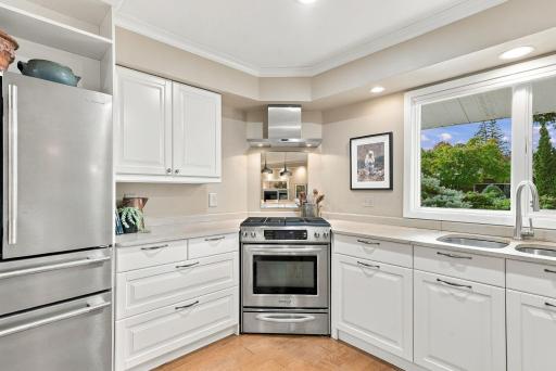 28-web-or-mls-6109_Tingdale_Avenue_Minneapolis_009.jpg