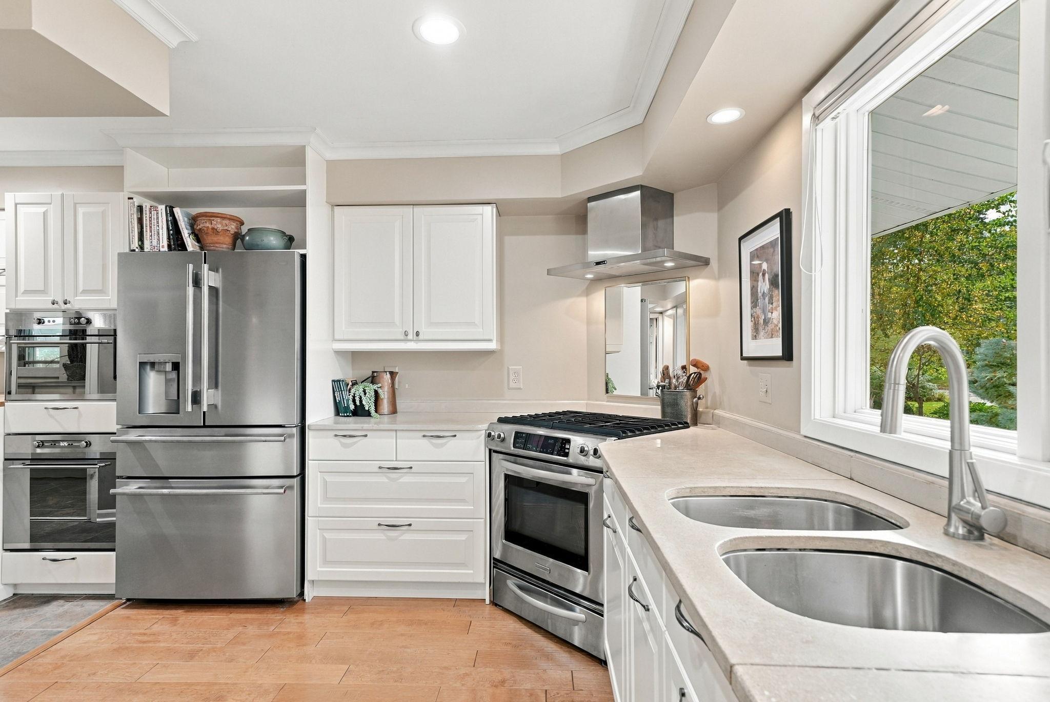 27-web-or-mls-6109_Tingdale_Avenue_Minneapolis_008.jpg