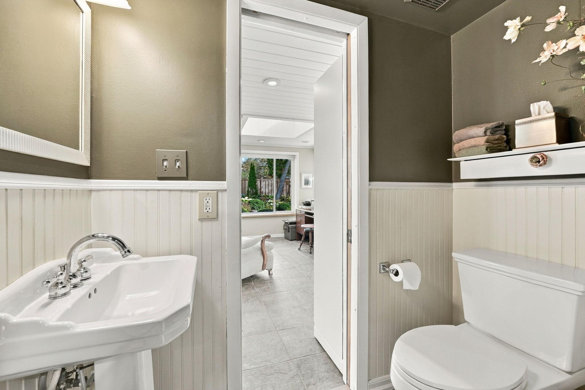39-web-or-mls-6109_Tingdale_Avenue_Minneapolis_031.jpg
