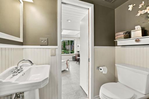 39-web-or-mls-6109_Tingdale_Avenue_Minneapolis_031.jpg