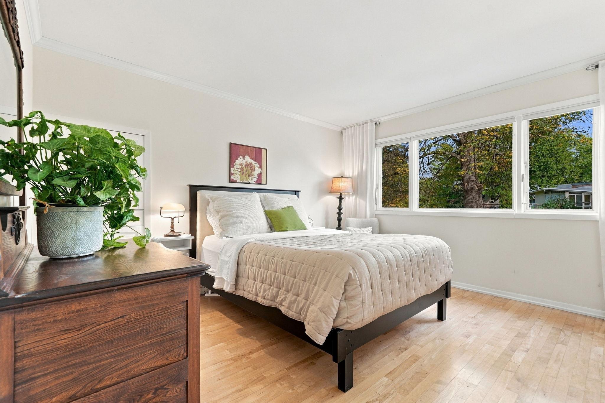 58-web-or-mls-6109_Tingdale_Avenue_Minneapolis_052.jpg