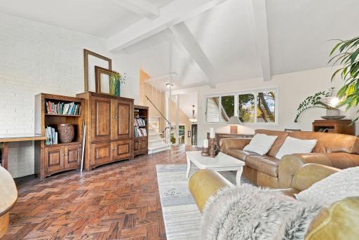 55-web-or-mls-6109_Tingdale_Avenue_Minneapolis_049.jpg