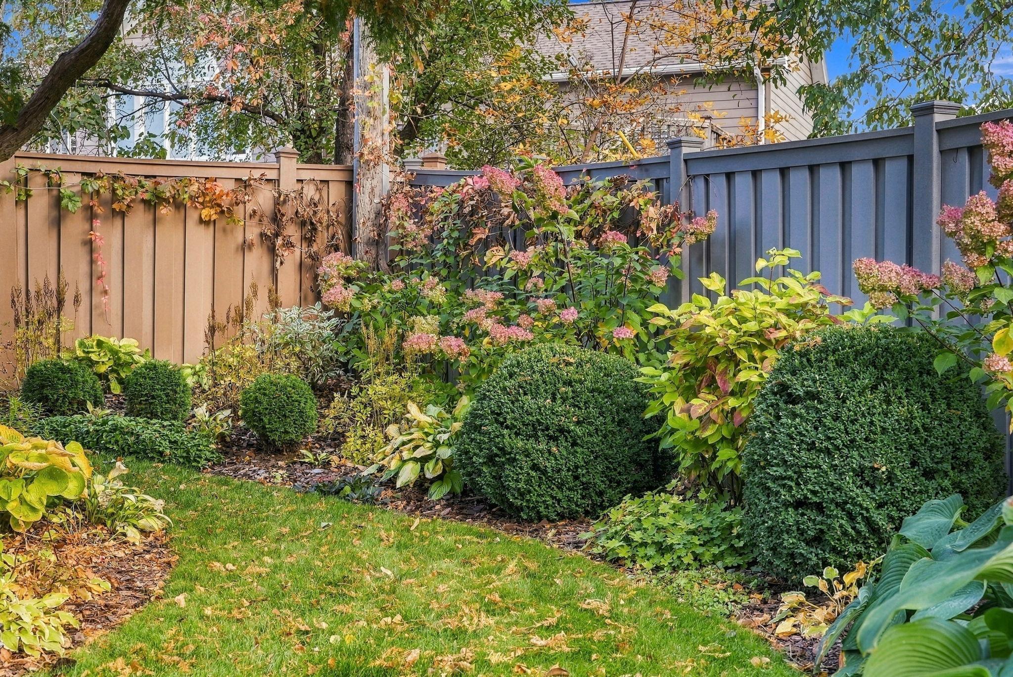 105-web-or-mls-6109_Tingdale_Avenue_Minneapolis_106.jpg