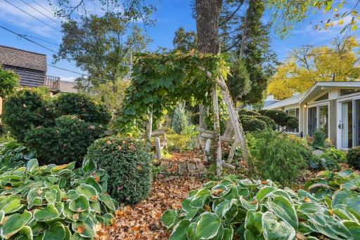 94-web-or-mls-6109_Tingdale_Avenue_Minneapolis_081.jpg