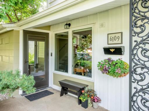 6109 Tingdale Avenue, Edina, MN 55436