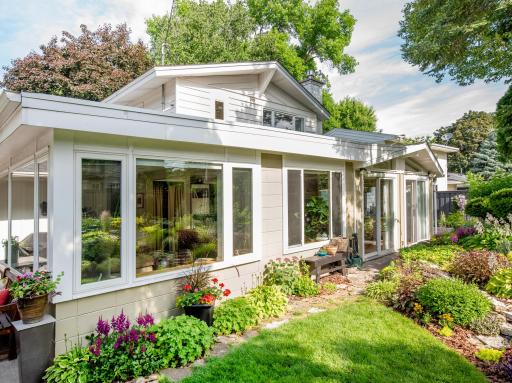 6109 Tingdale Avenue, Edina, MN 55436