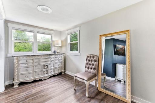 817 Kenwood Lane, Maplewood, MN 55117