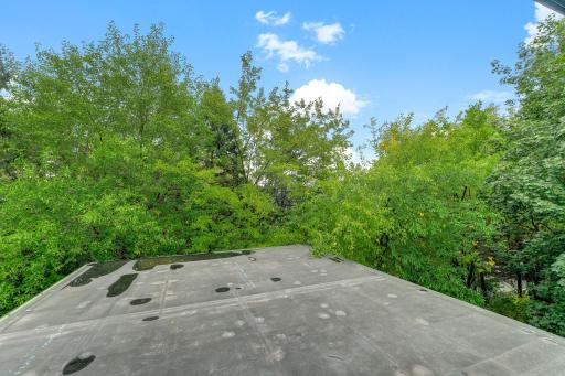 817 Kenwood Lane, Maplewood, MN 55117