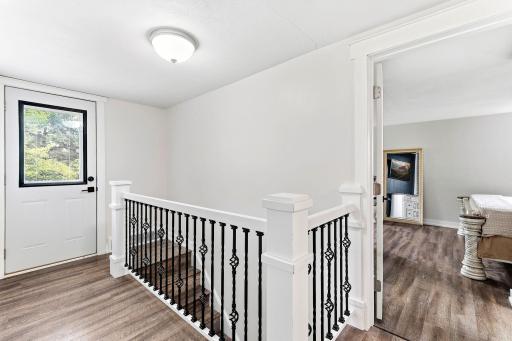 817 Kenwood Lane, Maplewood, MN 55117